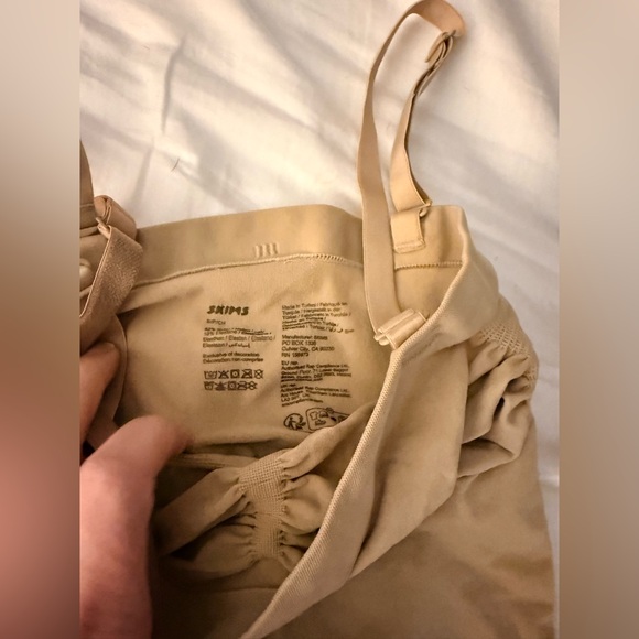 SKIMS bundle of 3 sculpting bodysuits NWOB - Picture 5 of 5